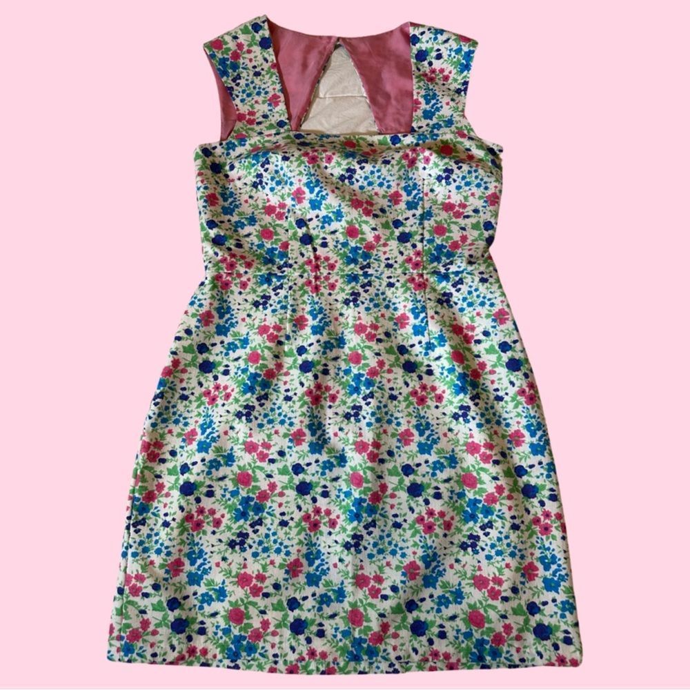 Vintage Hand made women's mini dress white  fitted sundress floral keyhole back
